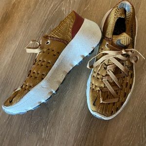 Nike Space Hippie 04